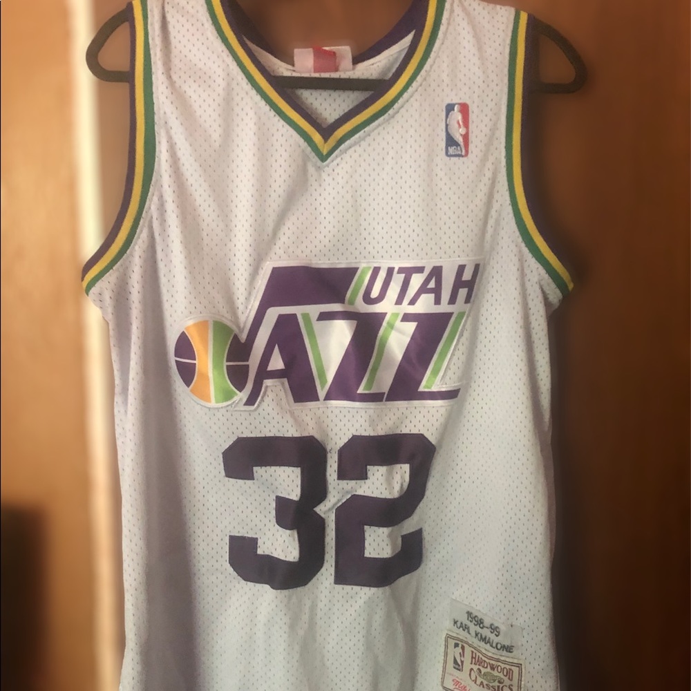 Men’s Utah Jazz Karl Malone Mitchell & Ness Jersey